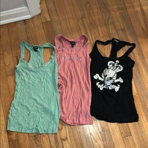 Bebe vintage set of 3 racerback tank tops pink and green M - black size L